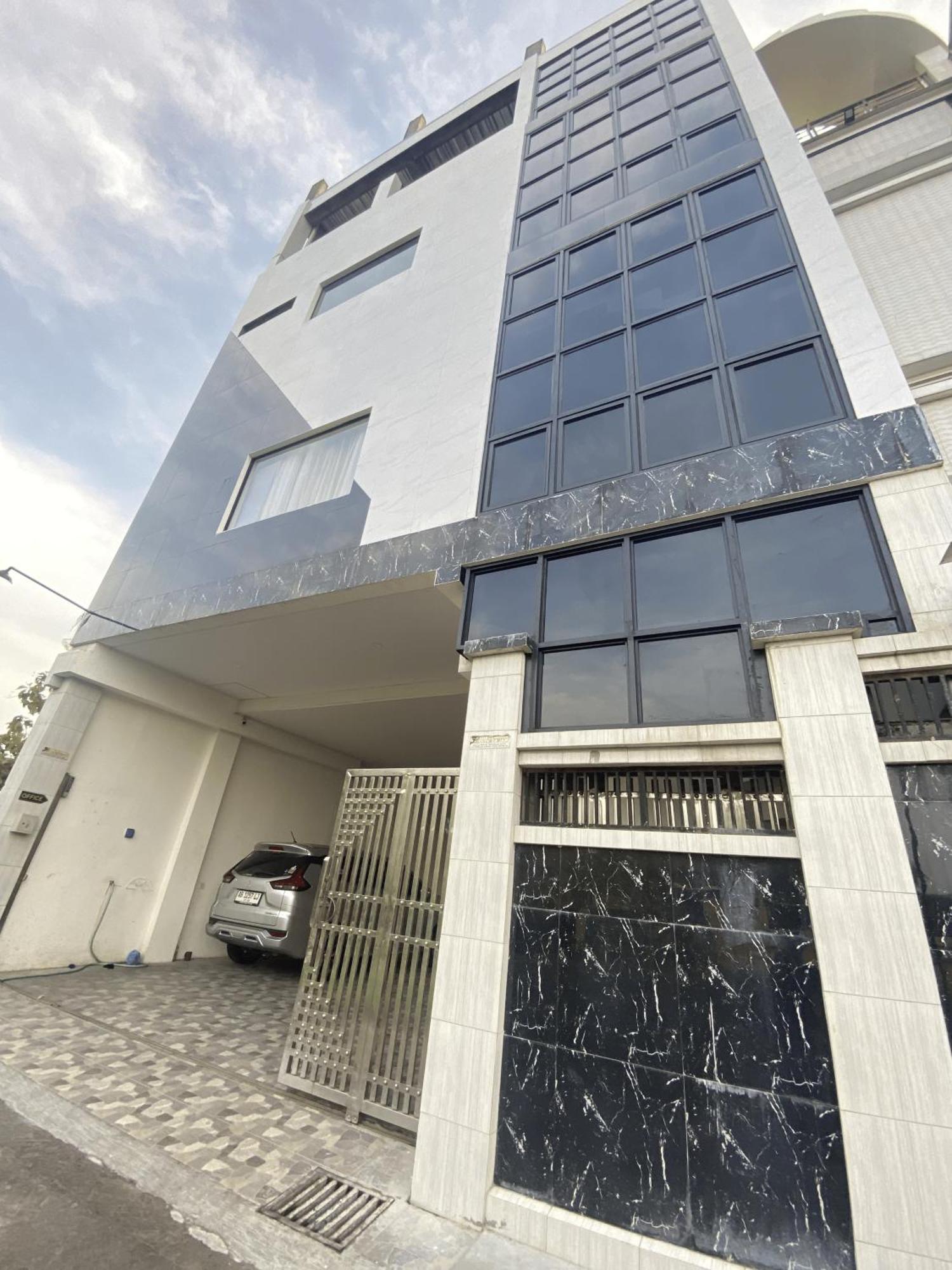 Villa Remboelan Shariah Guest House Surakarta  Bagian luar foto
